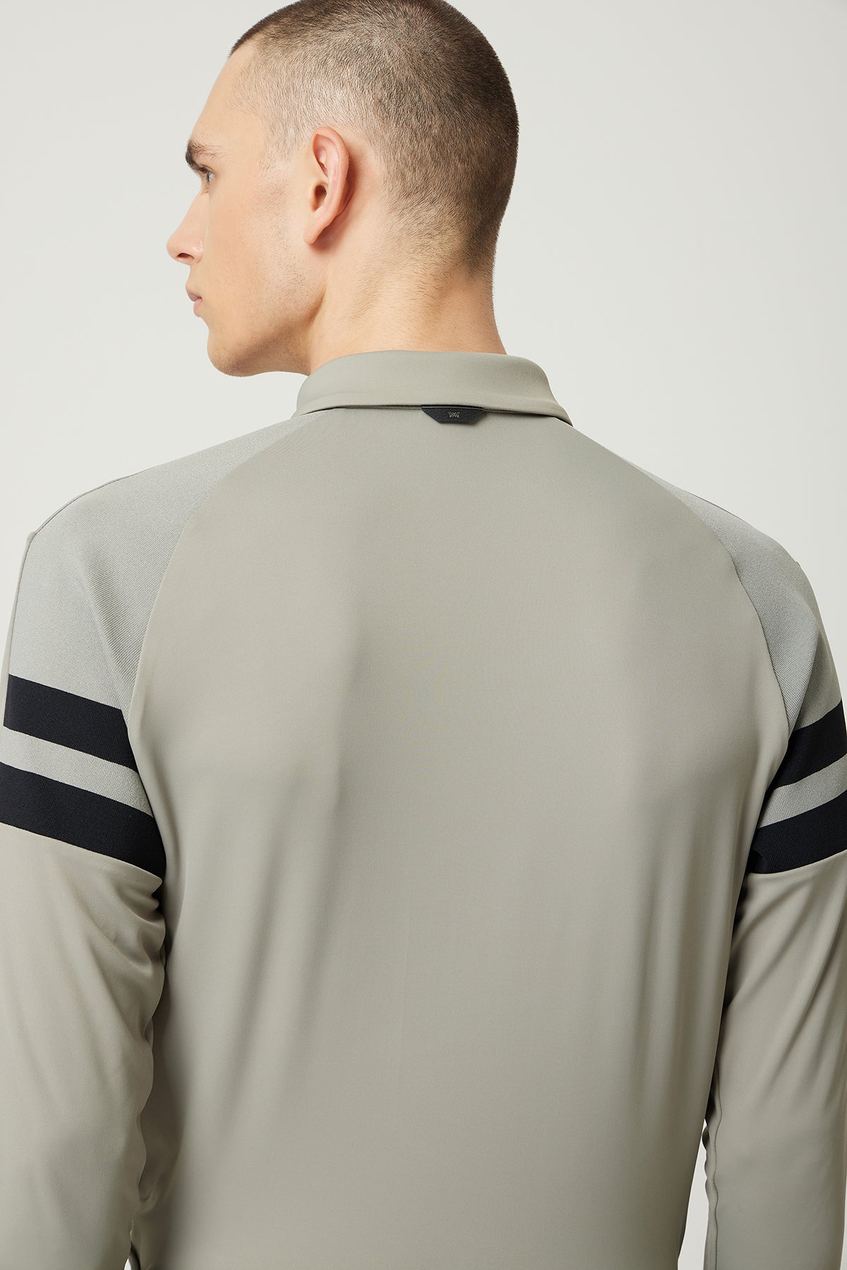 MNS FA KNITTED POINT COLLAR LS