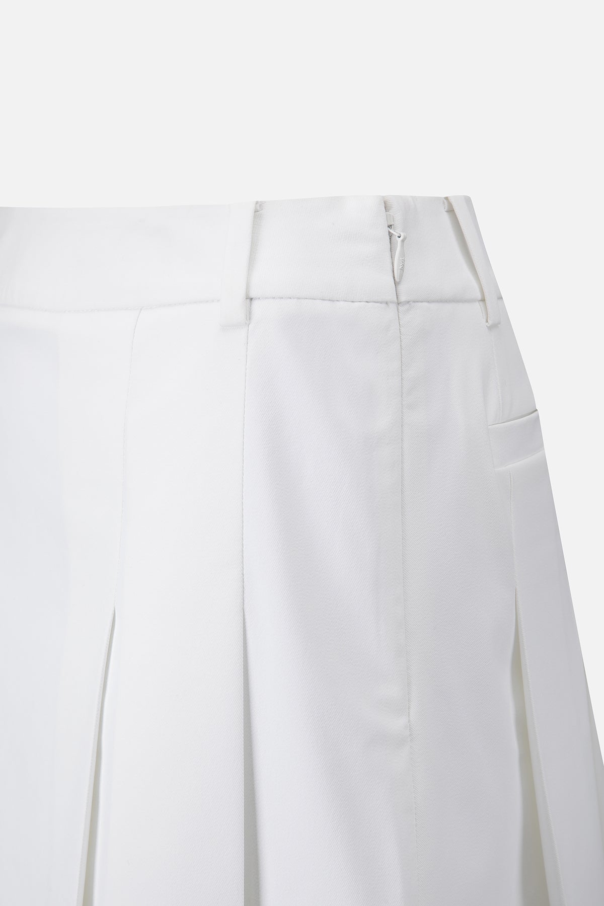 WMNS FA PERFORATION PLEATED SKIRT