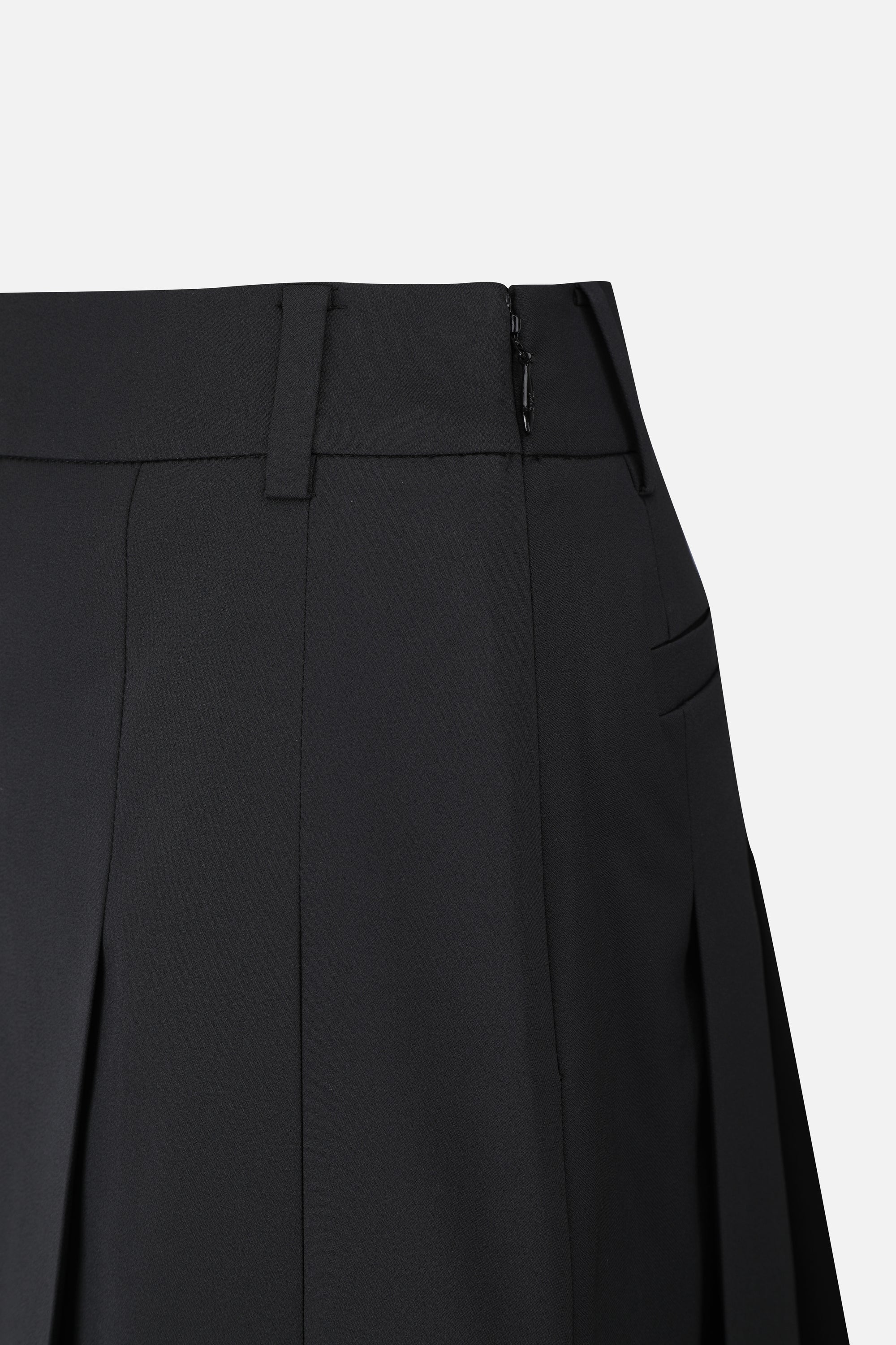 WMNS FA PERFORATION PLEATED SKIRT