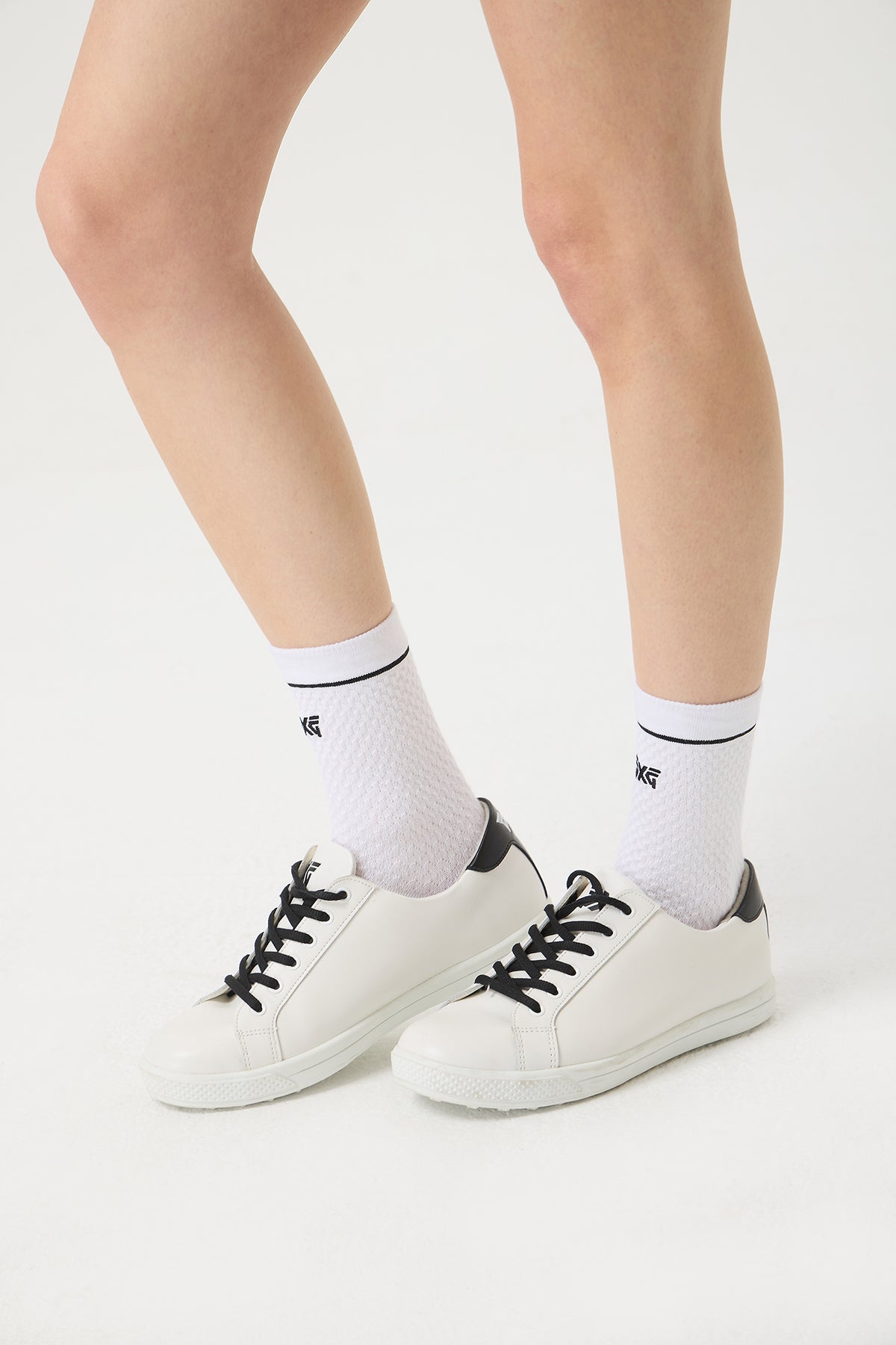 WMNS COLORED HIGH SOCKS