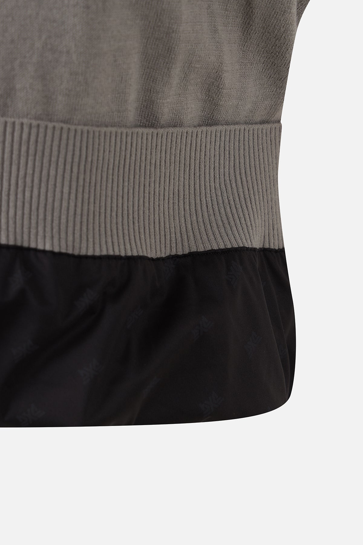 MNS WT ROUND WINDPROOF SWEATER