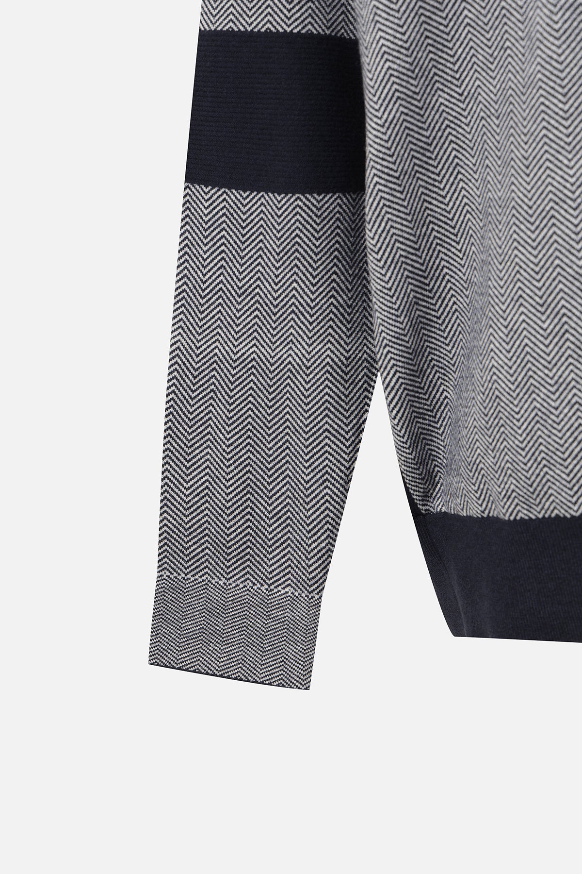 MNS WT MOCK NECK WINDPROOF SWEATER