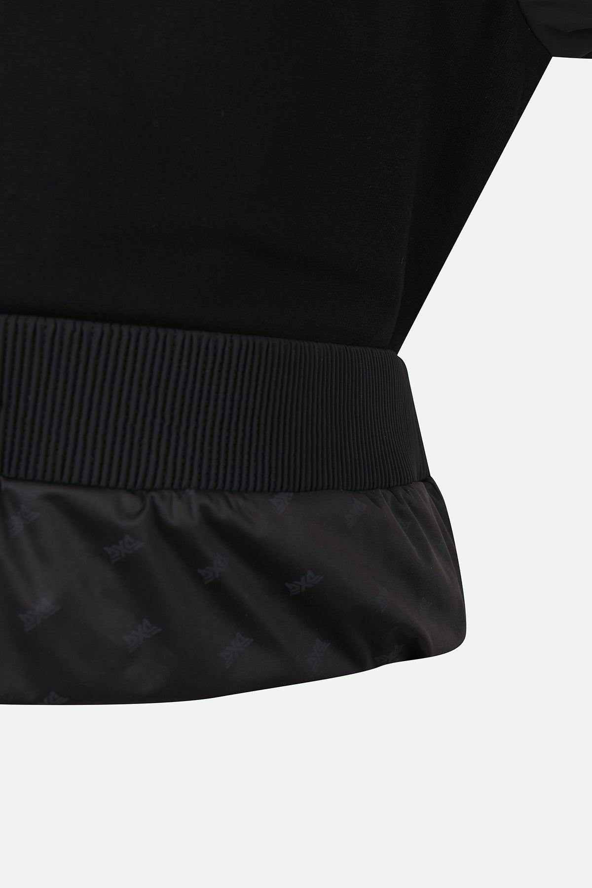 MNS WT LINE POINT HALF ZIP WINDPROOF SWEATER