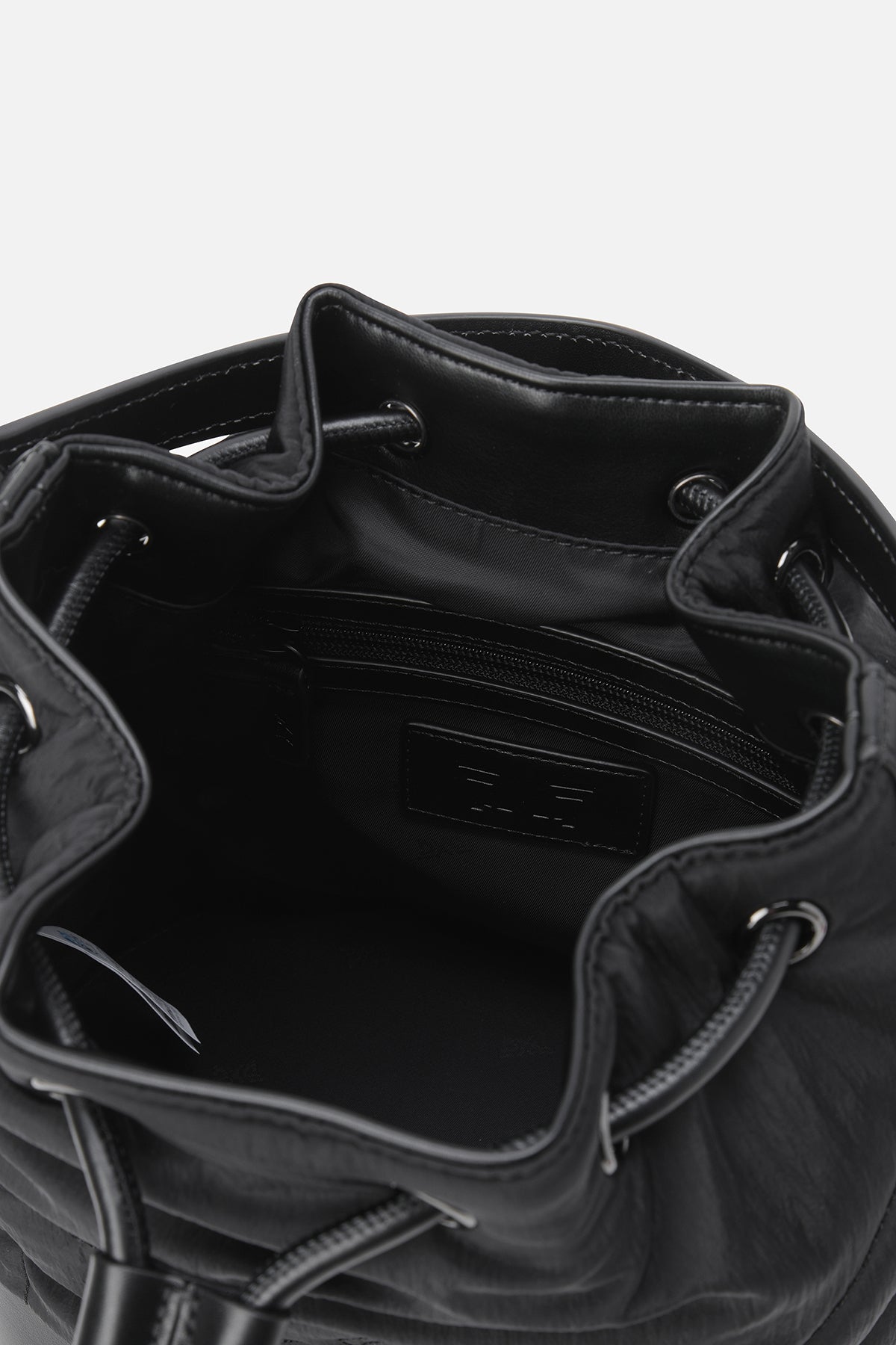 WMNS PADDED BUCKET BAG