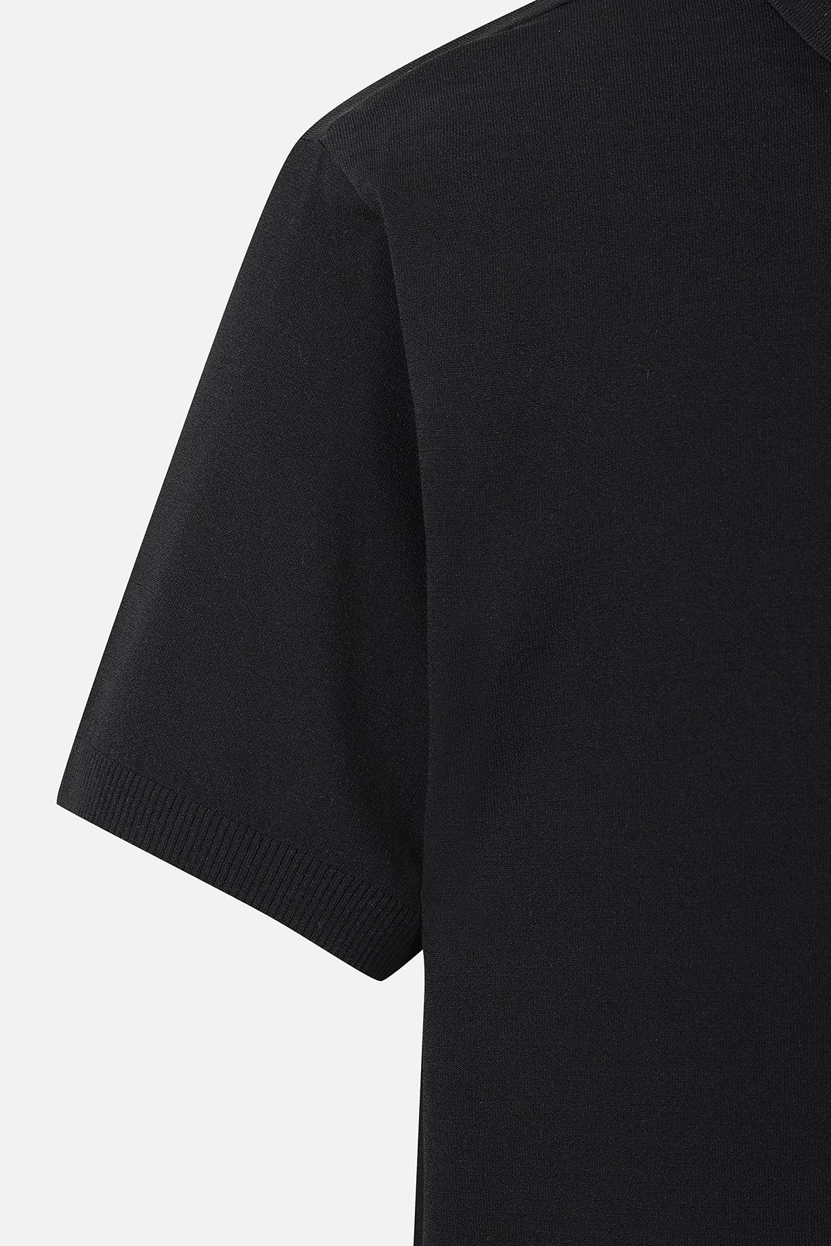 MNS ESSENTIAL SHORT SLEEVE COLLAR SWEATER
