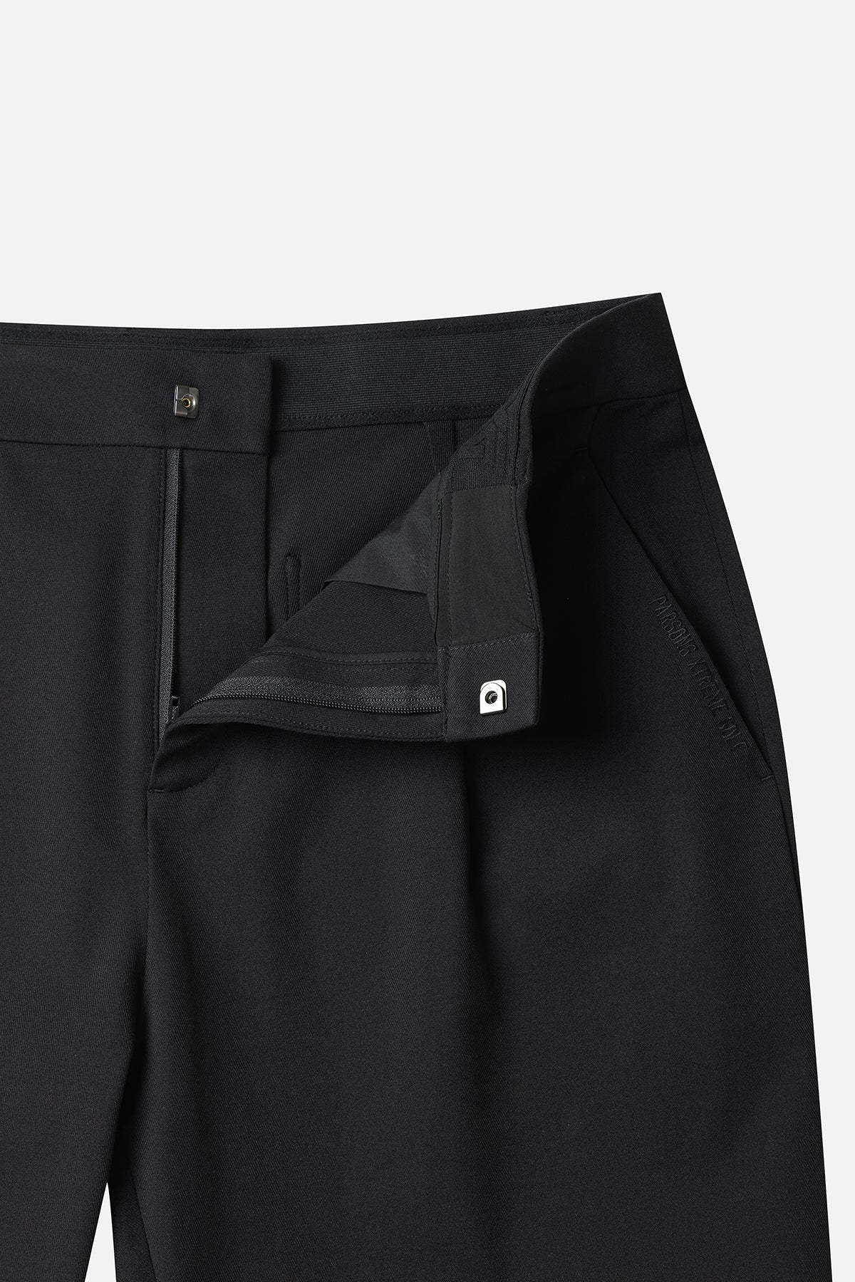 MNS TAPERED FIT PANTS