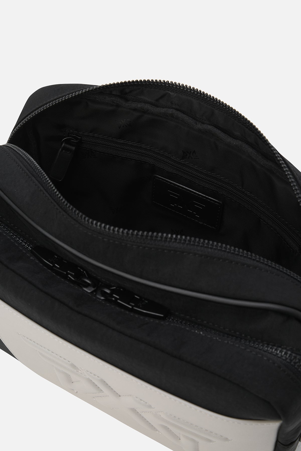 2 RAIL ZIP BIG POUCH