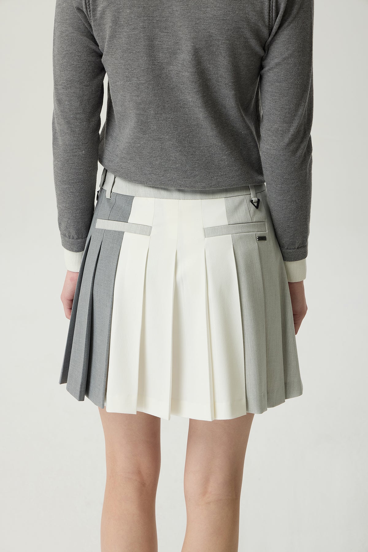 WMNS TRICOLOR PLEATED SK