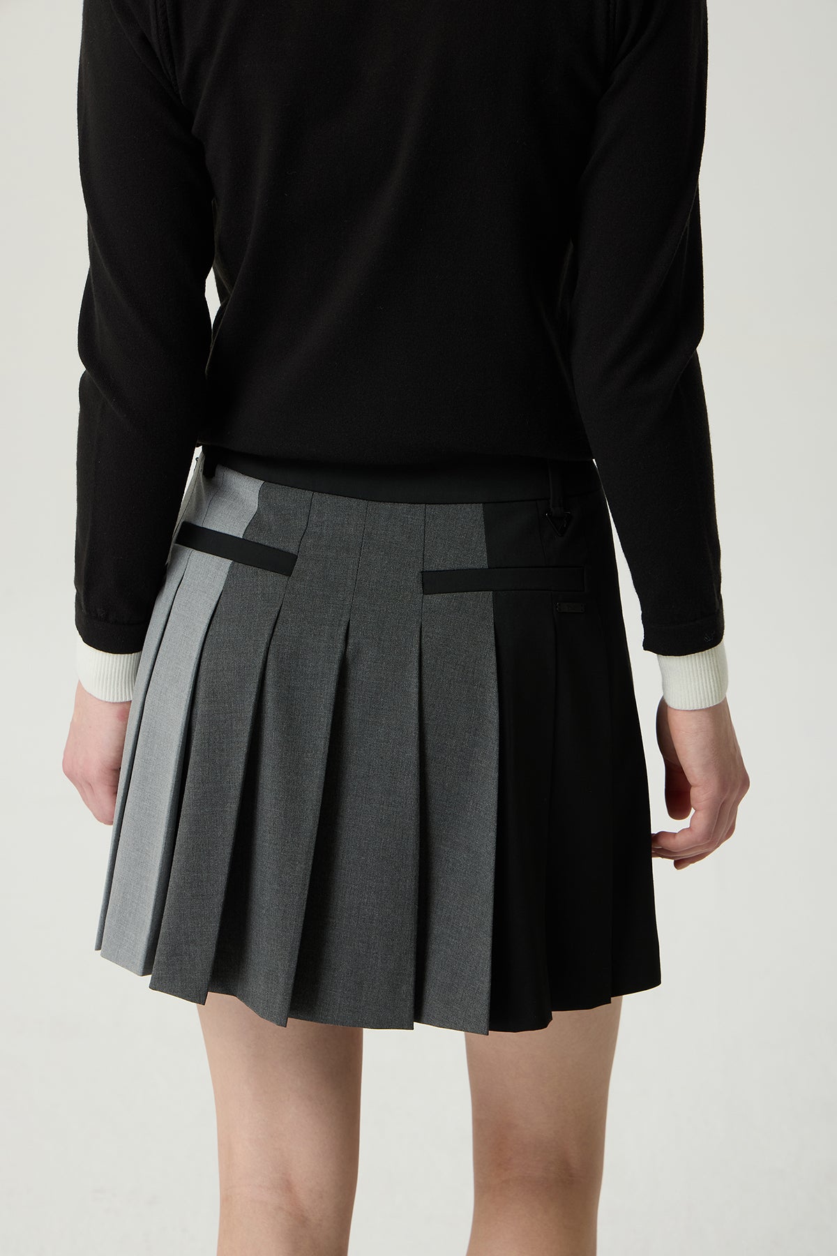 WMNS TRICOLOR PLEATED SK